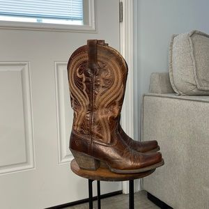 ARIAT Boots size 6.5